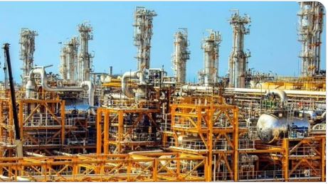 Les contrats pétroliers secrets du régime iranien ont un impact dévastateur sur la prochaine génération
