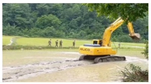 Les agents du régime iranien détruisent les fermes bahá’íes