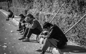 Les travailleurs iraniens se suicident à cause de la pauvreté et du chômage