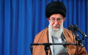 Khamenei exhorte la jeunesse syrienne à s’opposer aux nouveaux dirigeants