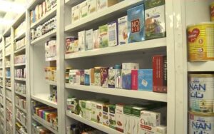 Pharmaciens et médecins préoccupés par l'impact de la hausse des prix des médicaments et des pénuries en Iran