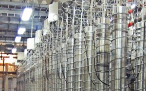 Le ministre des Affaires étrangères iranien : Le gouvernement reste attaché à la loi suspendant la coopération avec l'AIEA