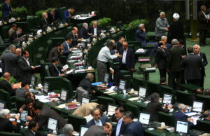 Conflit et différends autour de l'accord avec Rafael Grossi au Parlement iranien