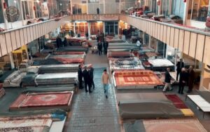 L'industrie des tapis en Iran en déclin : l'économie iranienne continue de se détériorer