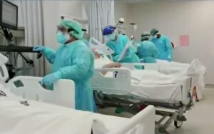 Les consultations hospitalières pour infections respiratoires ont augmenté de 30 % en Iran
