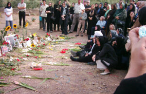 Les forces de sécurité iraniennes empêchent les familles de prisonniers politiques exécutés d'accéder au cimetière