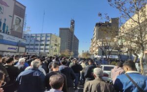 Les manifestations des commerçants des bazars s'étendent à différents quartiers de Téhéran et à d'autres villes d'Iran