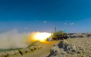 Le régime iranien effectue des essais de missiles à plusieurs endroits