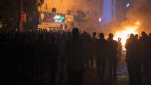 Arrestations massives de médecins iraniens pour avoir soigné des manifestants