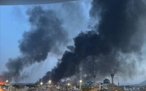 Quinzième jour de la guerre : Attaque américaine majeure sur l'île de Kharg et récompense de 10 millions de dollars pour Mojtaba Khamenei