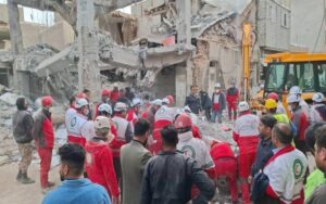 26e jour de la guerre contre l'Iran : Avertissement de la Maison Blanche et tensions croissantes malgré les négociations en cours