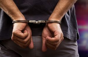 Nouvelle vague d'arrestations et de répression judiciaire en Iran