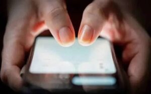 Les infirmières iraniennes rejettent le plan « Internet Pro » du régime