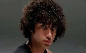 Le régime iranien exécute Amirhossein Hatami, 18 ans, à l'issue d'un procès expéditif et opaque.