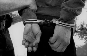 Restrictions, pressions et détentions de familles d'opposants au régime iranien