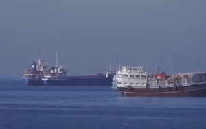 Nouvel avertissement concernant la poursuite des attaques du CGRI contre le transport maritime commercial